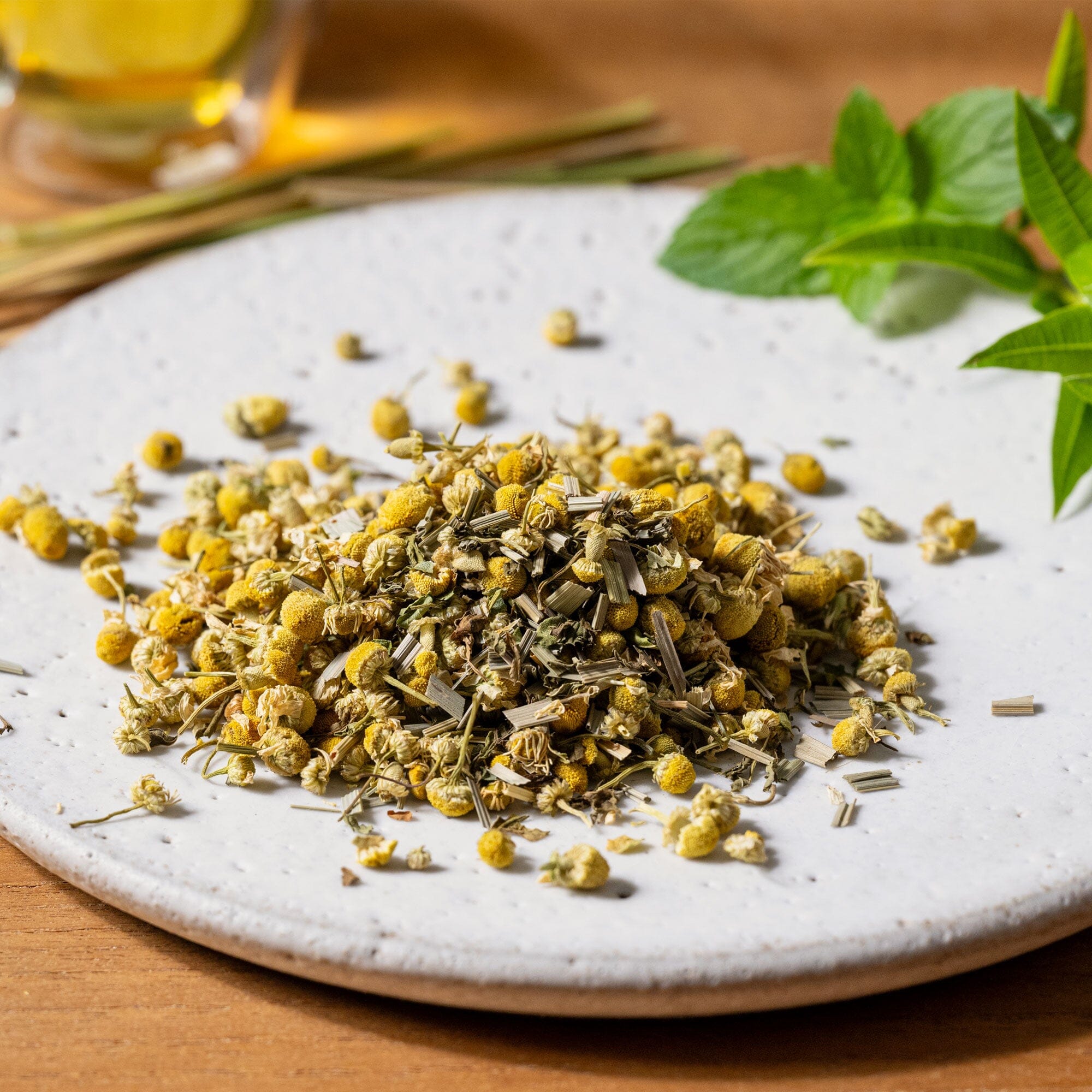 Nighttime Relaxation Flight of Tea Bundle